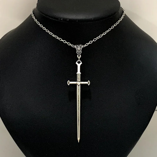 Neue Schwert-Halskette, Dolch-Halskette, Schwert-Anhänger, heidnisch, gotisch, Hexerei, Zaubersprüche, Hexen, mittelalterlicher Schmuck.