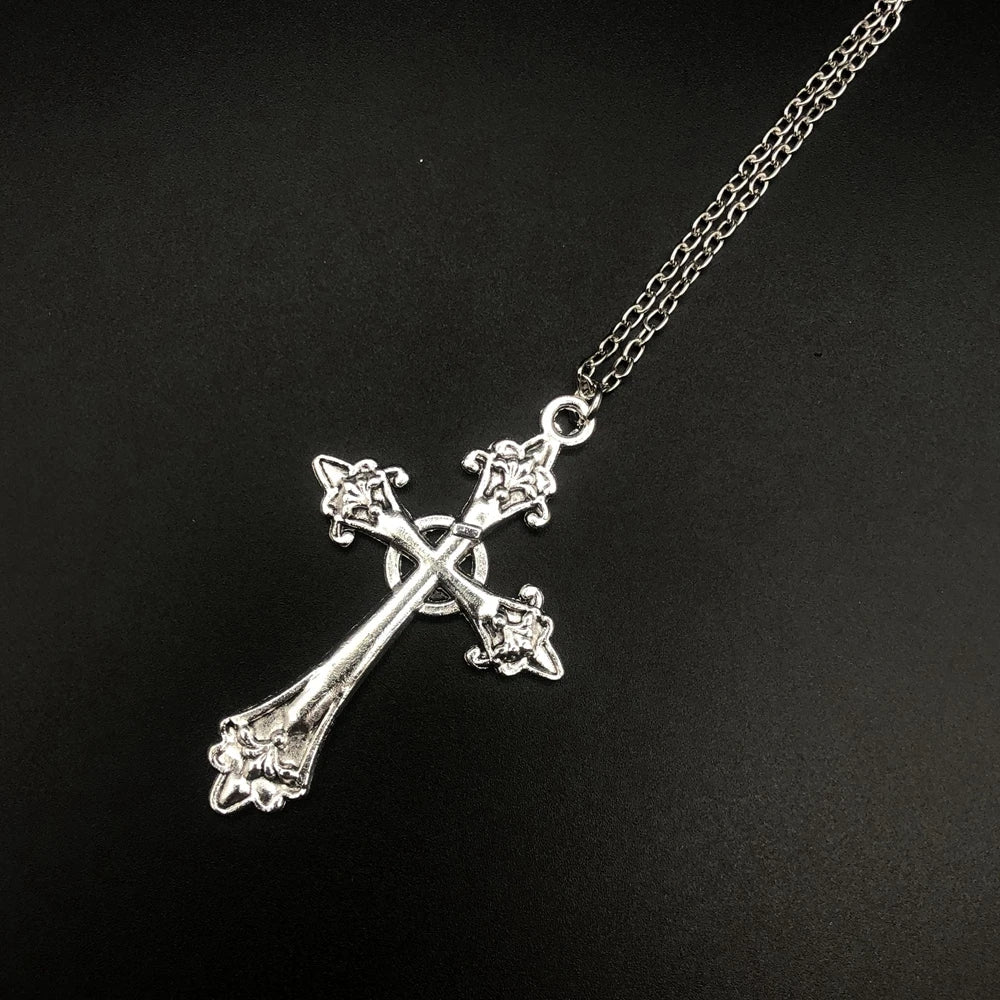Große, detaillierte Kreuz-Bohranhänger-Halskette im silberfarbenen Ton, Gothic-Punk-Schmuck, modisches Statement-Accessoire, Geschenk für Frauen (Rot)