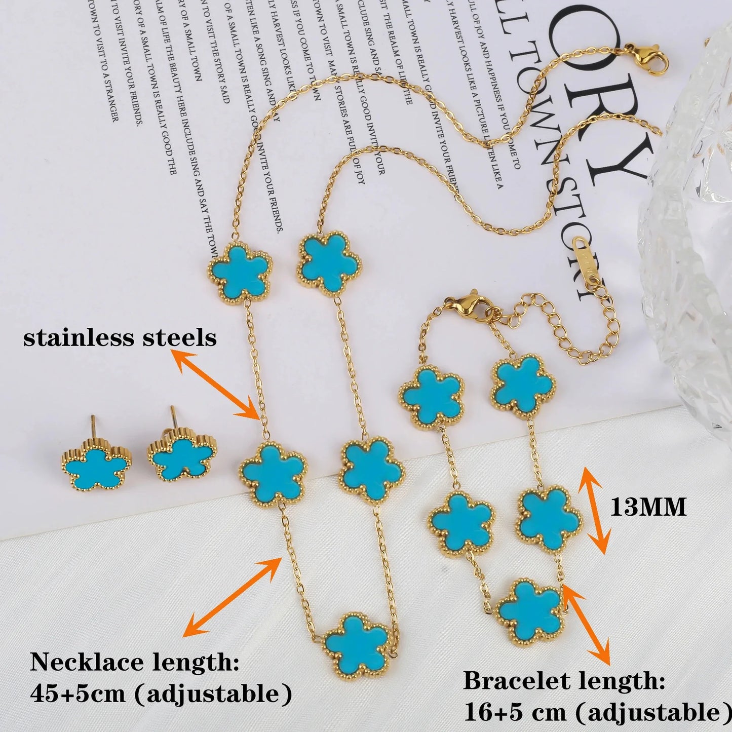 Heiße Schmuck-Verkäufe: Edelstahl-Fünfblatt-Blumen-Halskette, Armband- und Ohrring-Set, hochwertig wirkender Damen-Kleeblatt-Schmuck, Party-Schmuck