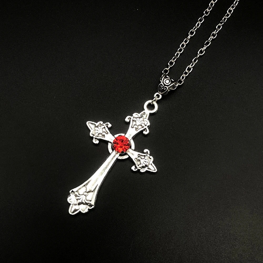 Große, detaillierte Kreuz-Bohranhänger-Halskette im silberfarbenen Ton, Gothic-Punk-Schmuck, modisches Statement-Accessoire, Geschenk für Frauen (Rot)