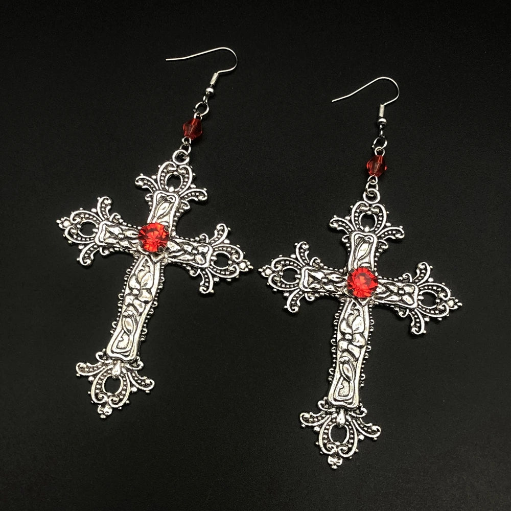 Große, detaillierte Kreuz-Bohranhänger-Halskette im silberfarbenen Ton, Gothic-Punk-Schmuck, modisches Statement-Accessoire, Geschenk für Frauen (Rot)
