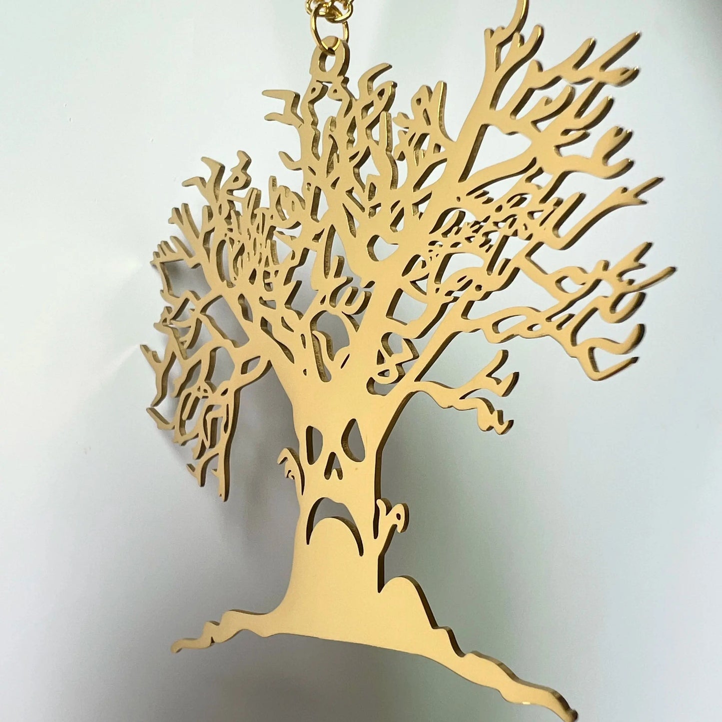 2025 Halloween gruseliger Baum-Anhänger, exquisites Edelstahl „Baum des Lebens“ Halskette, Ketten-Halskette, Punk Hip-Hop lustiger Schmuck